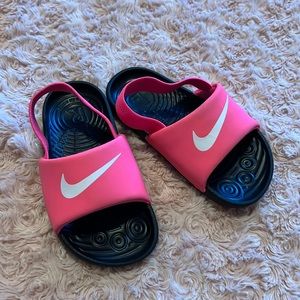 toddler nike sandals